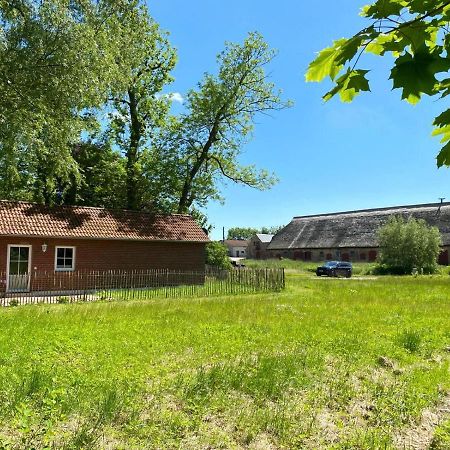 Hofgut Bisdamitz - Ferienhaus "Knoff" Екстер'єр фото