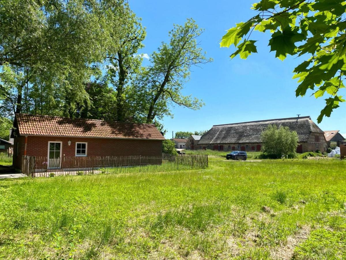 Hofgut Bisdamitz - Ferienhaus "Knoff" Екстер'єр фото